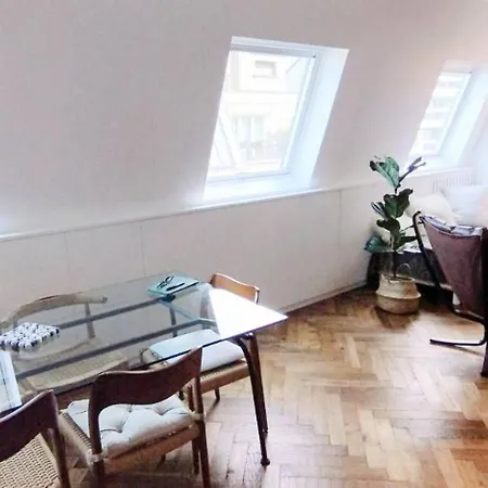 Warm Bright Flat On Roofs Of Paris, Eiffel Tower Appartement *